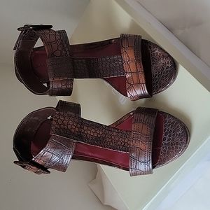 Heeled sandals